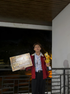 Mahasiswa Sastra Inggris UAD Juara Debat Nasional