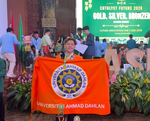 Mahasiswa Sastra Inggris UAD Raih Tiga Penghargaan Business Plan Catalyst Future Competition